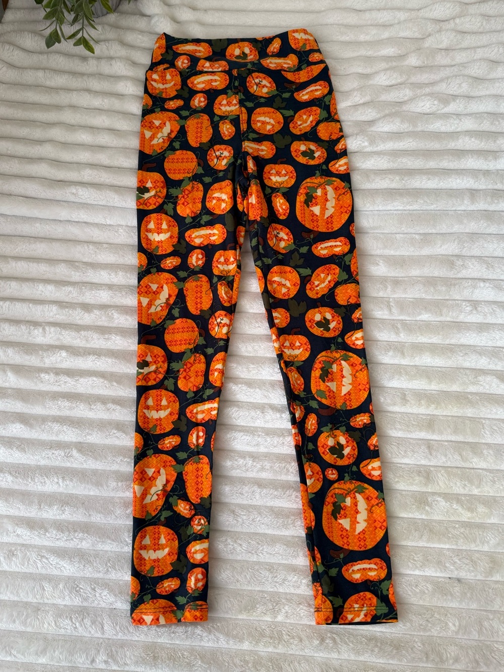 Lularoe pumpkin Halloween leggings size Tween